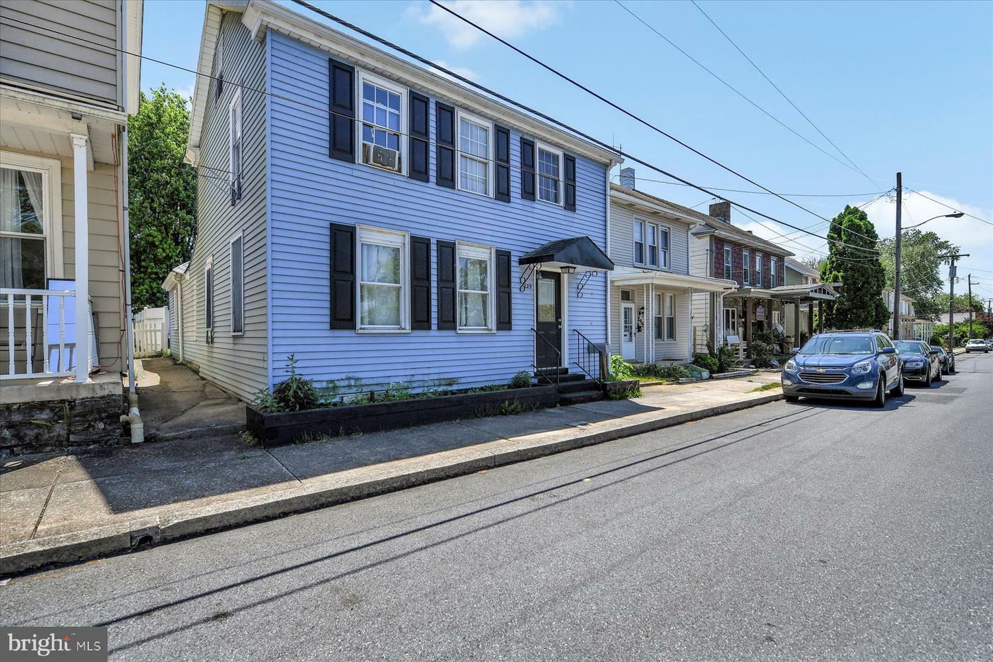 Property Photo:  229 W 2nd Street  PA 17036 