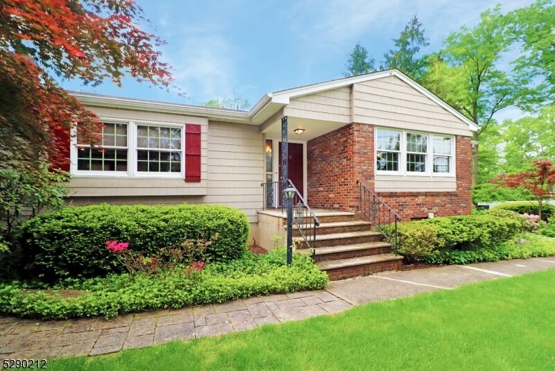 Property Photo:  267 S Ridgedale Ave  NJ 07936 