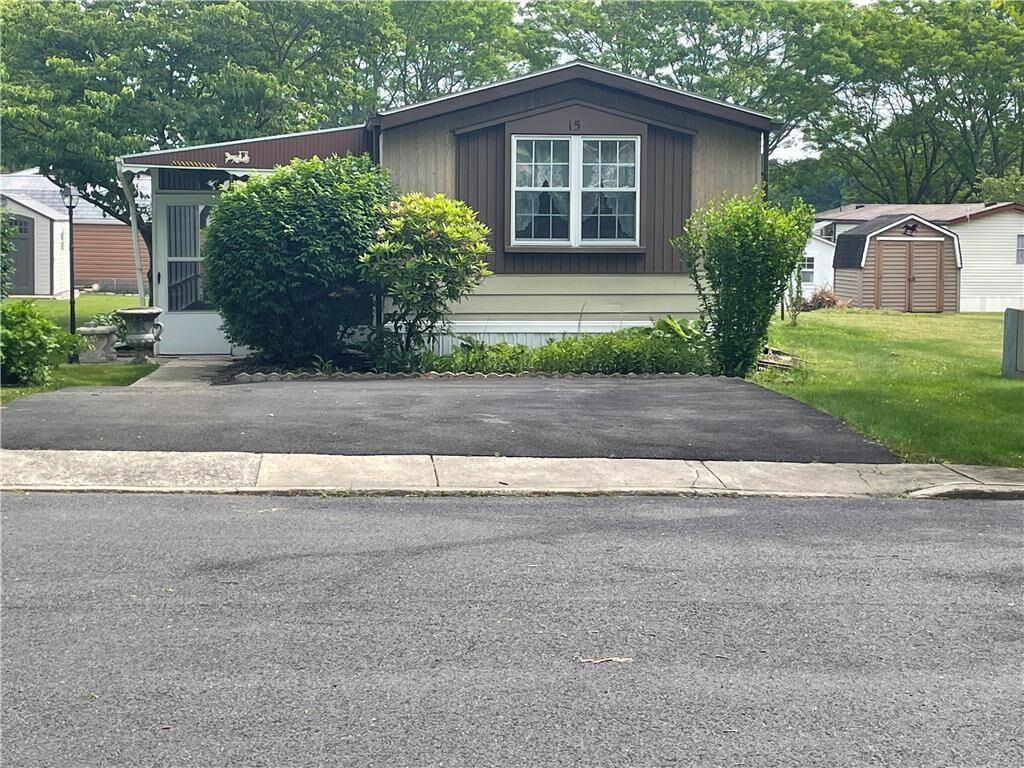 Property Photo:  15 Liberty Lane  PA 18343 