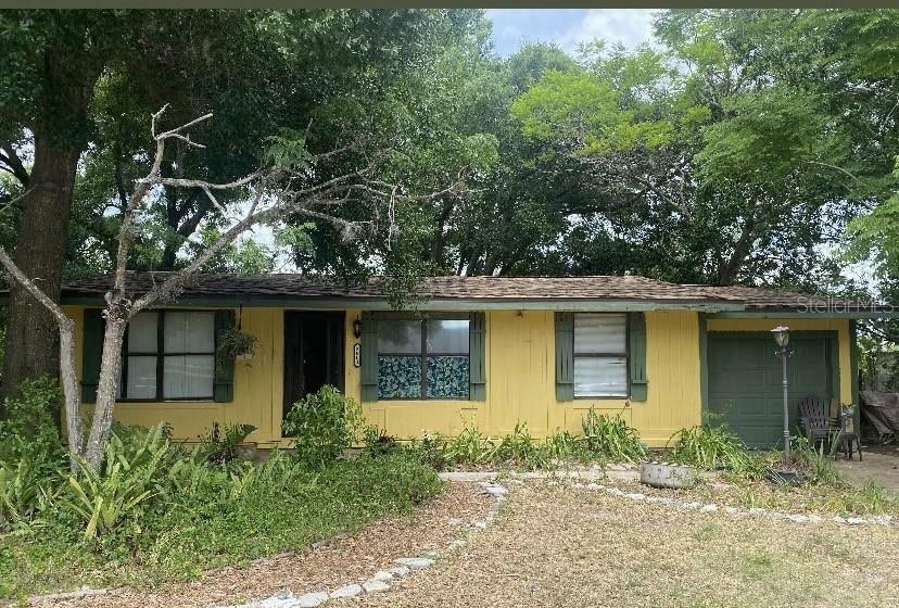 Property Photo:  3501 Seminole Drive  FL 32703 