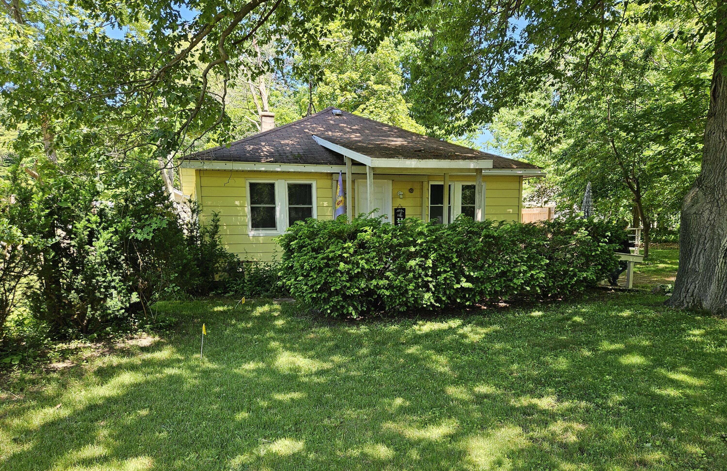 Property Photo: 3481 Dearborn Place MI 49038