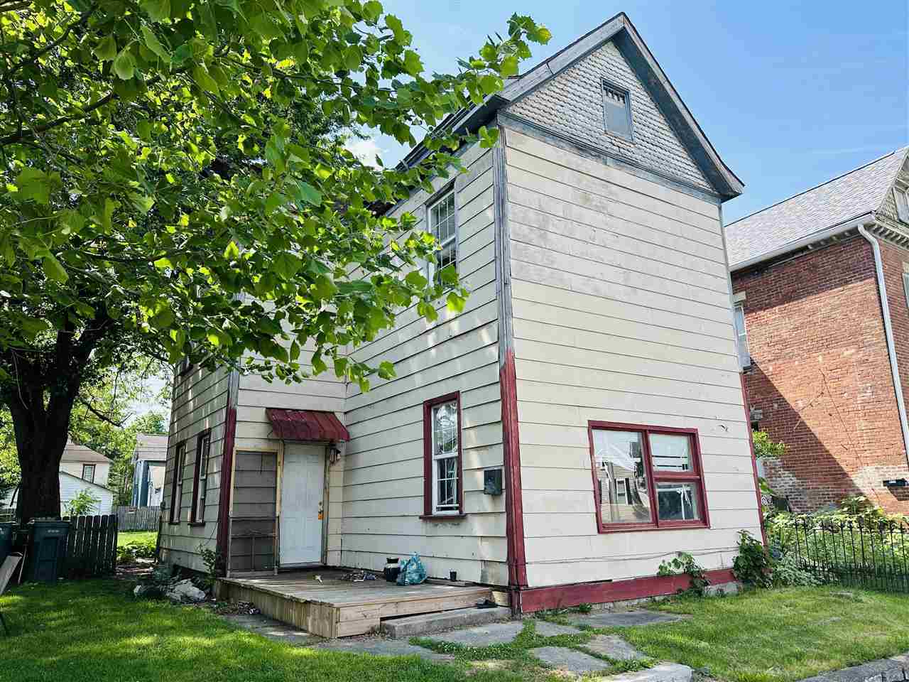 Property Photo:  424 S 5th Street  IN 47374 
