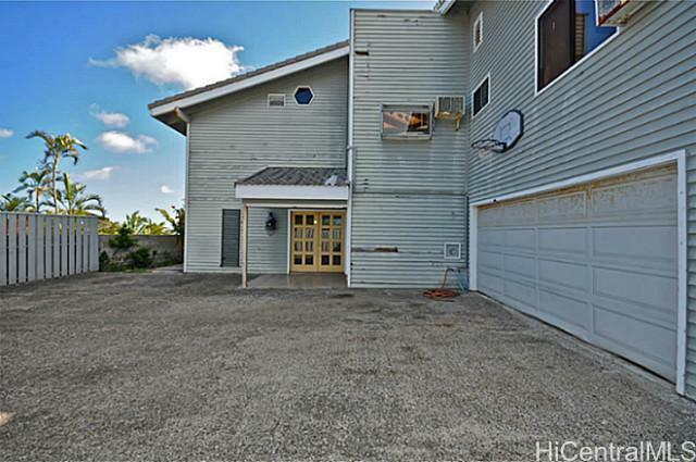 Property Photo:  1056 Kaumoku Street  HI 96825 