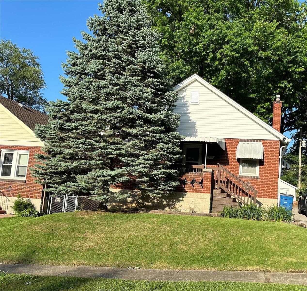 3526 Charlack Avenue  St Louis MO 63114 photo