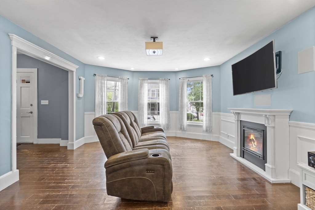 Property Photo:  86 Verona St  MA 01904 