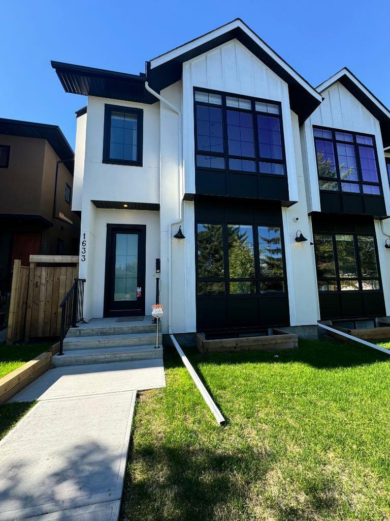 Photo de la propriété:  1633 19 Avenue NW  AB T2M 1B1 