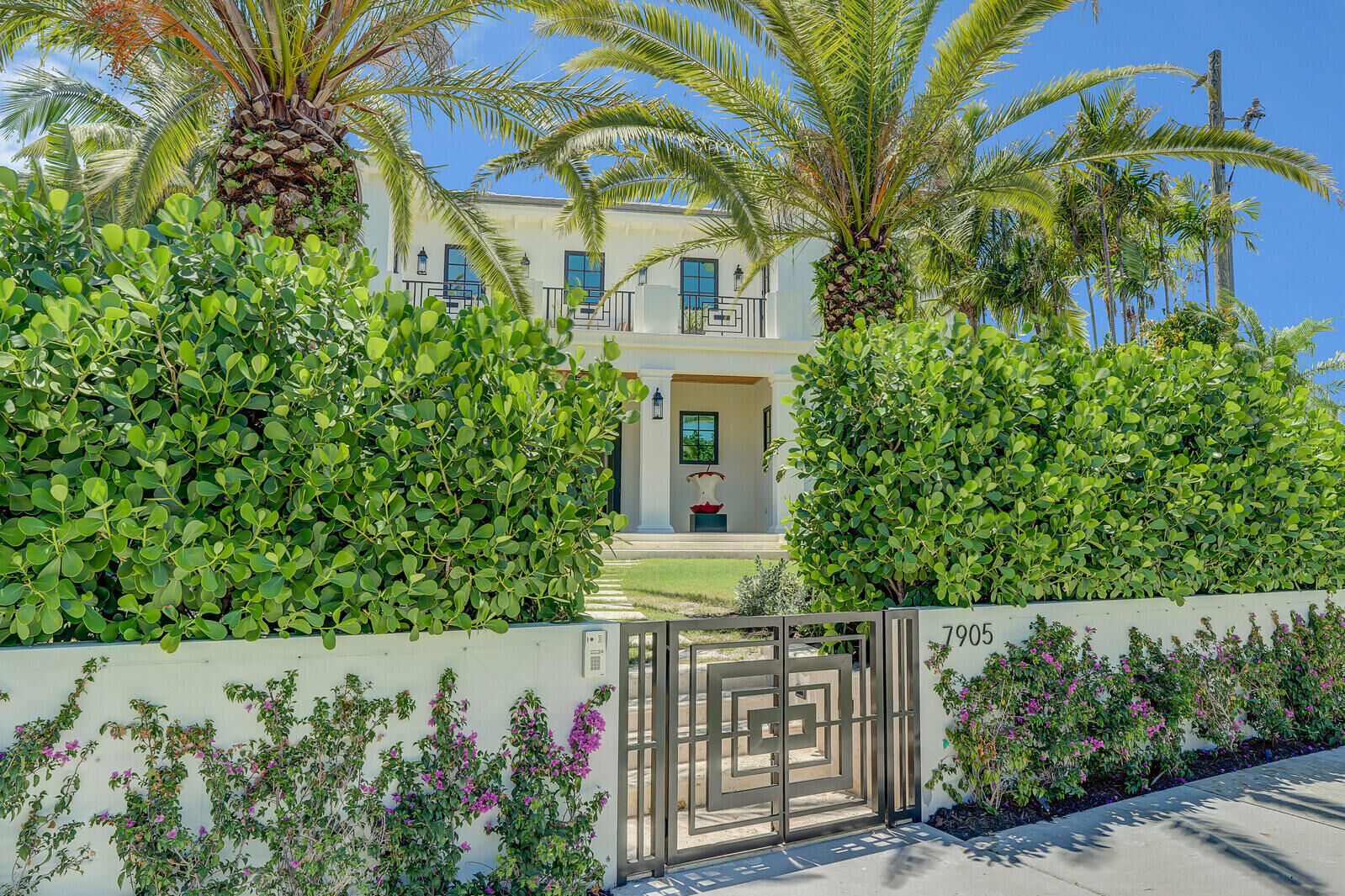 Property Photo: 7905 S Flagler Drive FL 33405