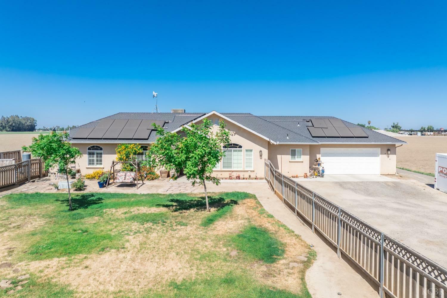 Property Photo:  8634 18th Avenue  CA 93245 