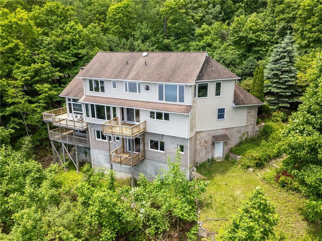 Property Photo:  111 Tweed Boulevard  NY 10960 