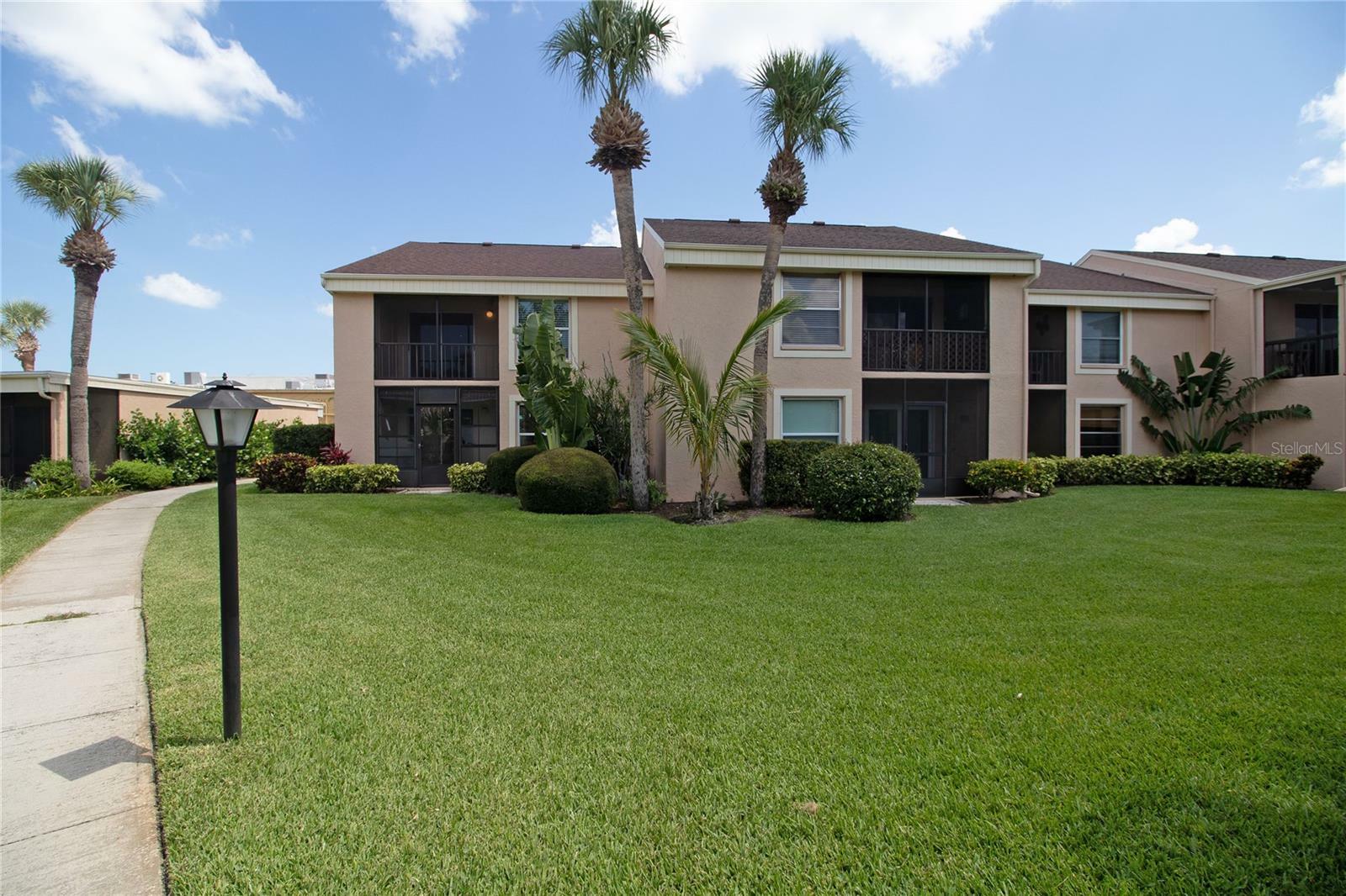 Property Photo: 6072 7th Avenue W FL 34209