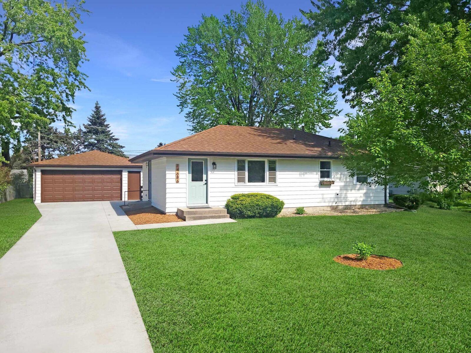 Property Photo:  14686 Dahomey Avenue W  MN 55068 