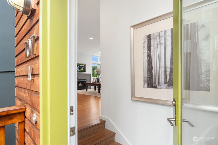 Property Photo:  707 18th Avenue S A  WA 98144 