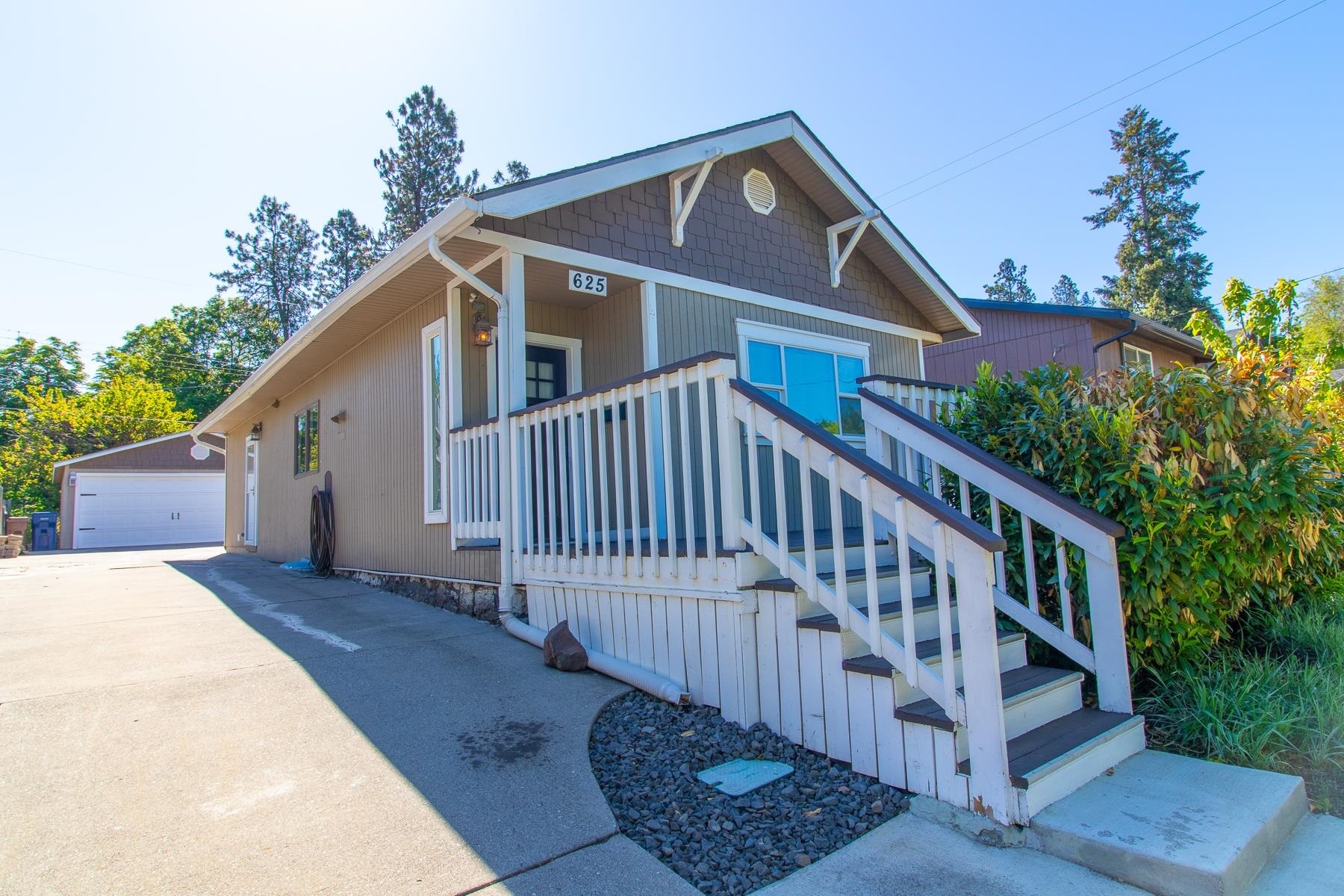 Property Photo:  625 S Ivory St  WA 99202 