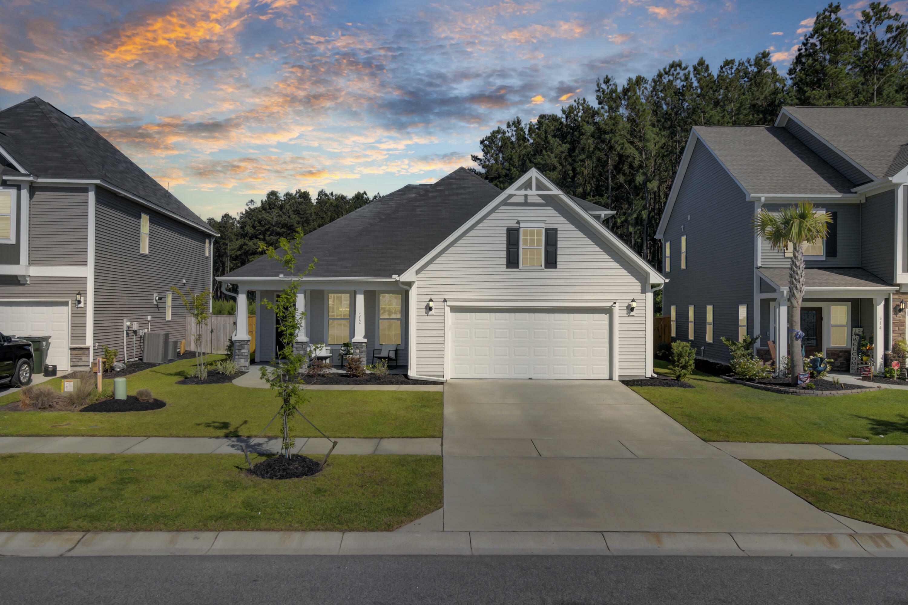 Property Photo:  512 Dunswell Drive  SC 29486 