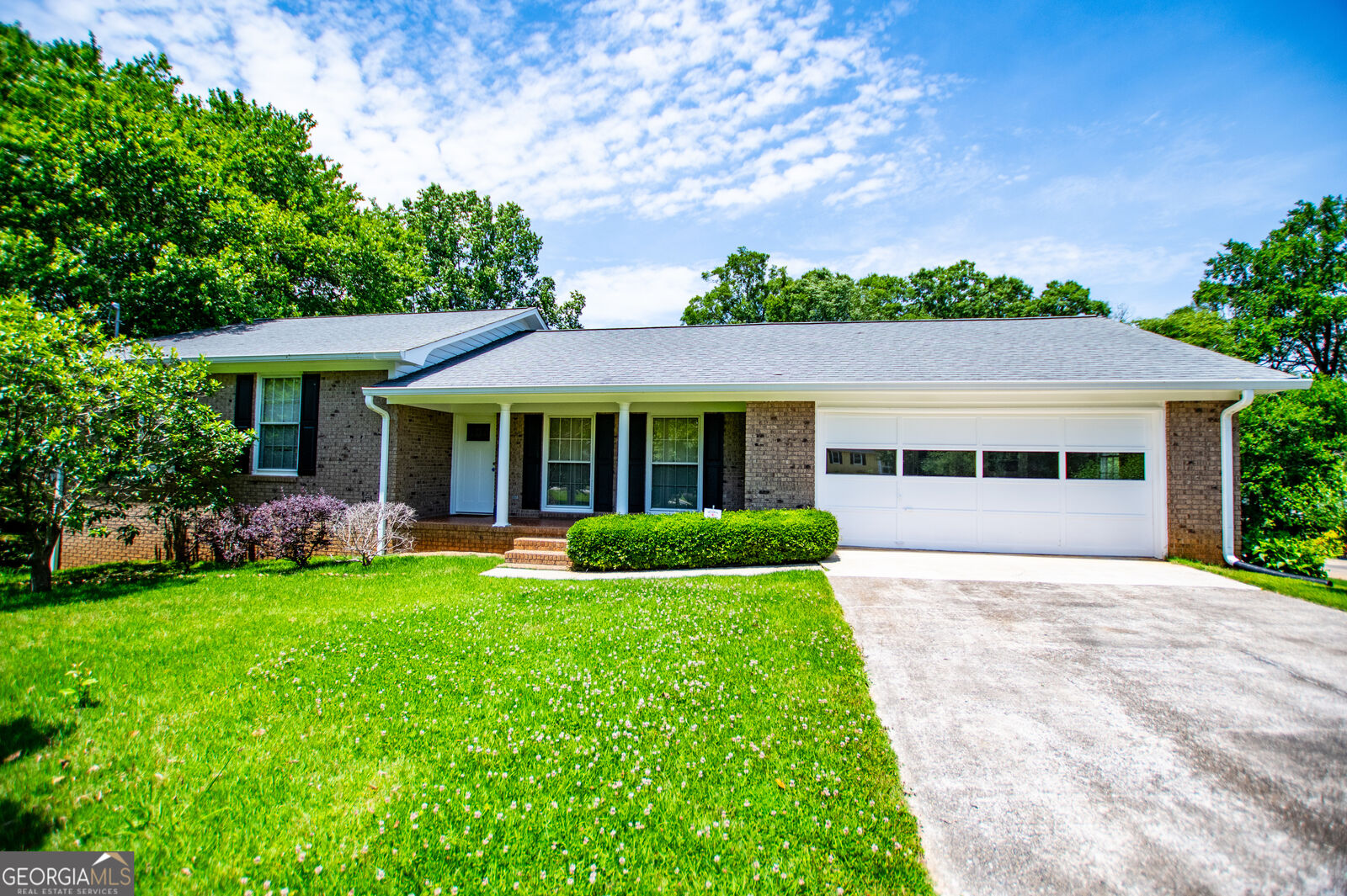 Property Photo: 254 Almon Road GA 30117