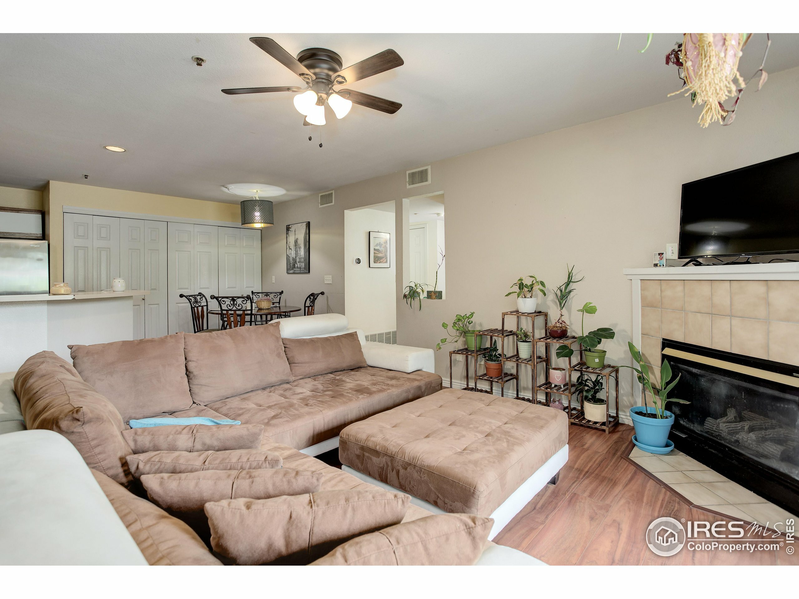 Property Photo:  33 S Boulder Cir 120  CO 80303 