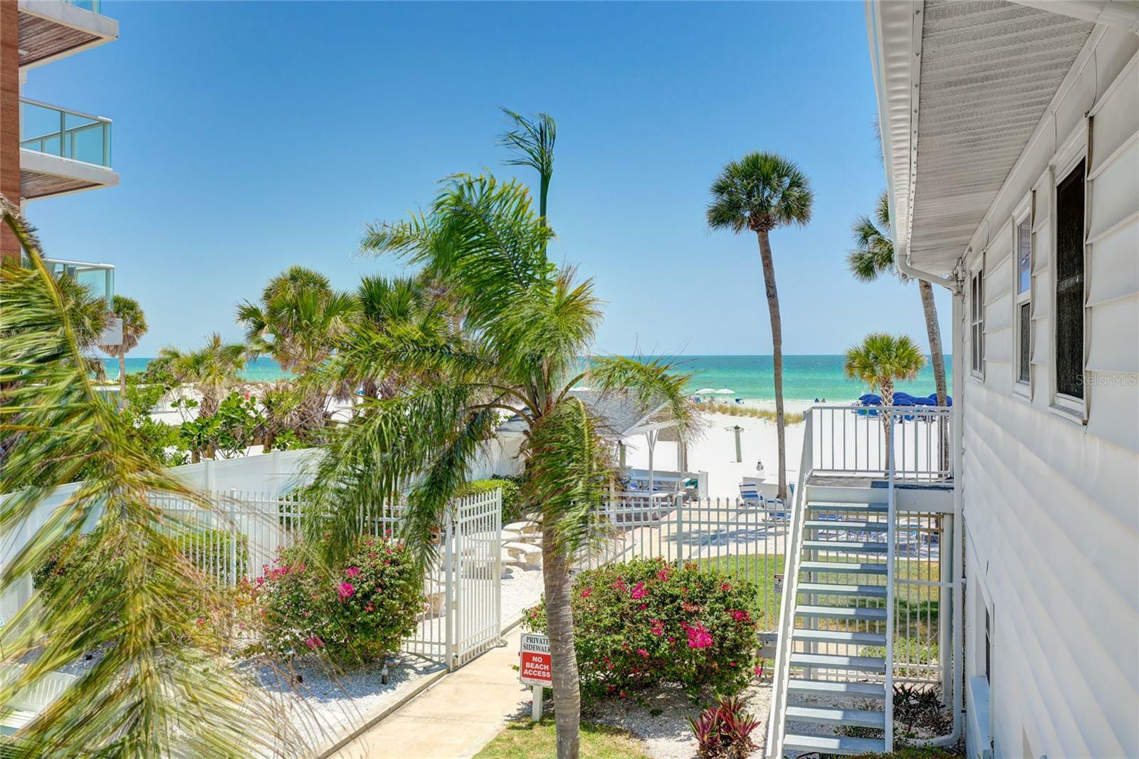 Property Photo:  1129 Seaside Drive 40  FL 34242 