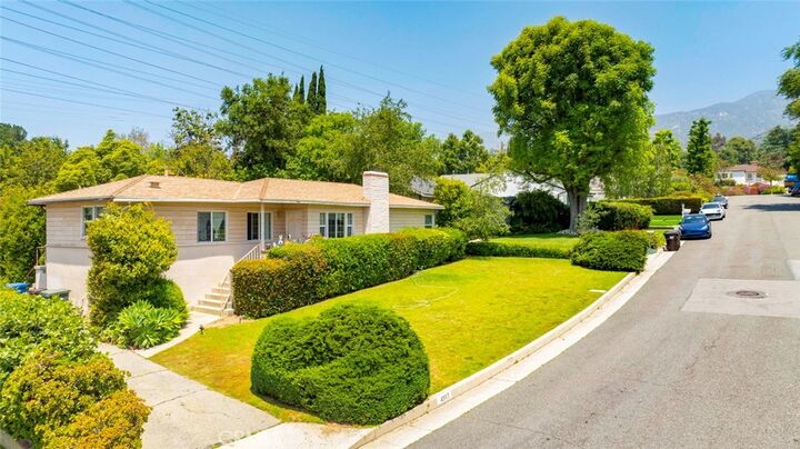 Property Photo: 4557 Loma Vista Drive CA 91011