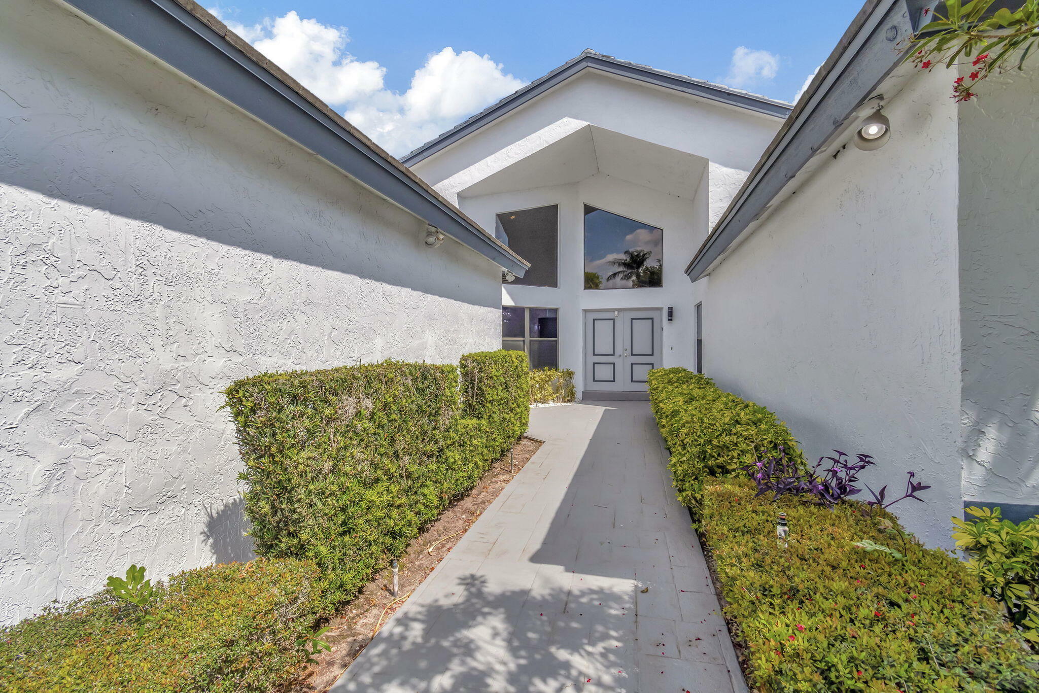 Property Photo:  11525 Victoria Drive  FL 33437 