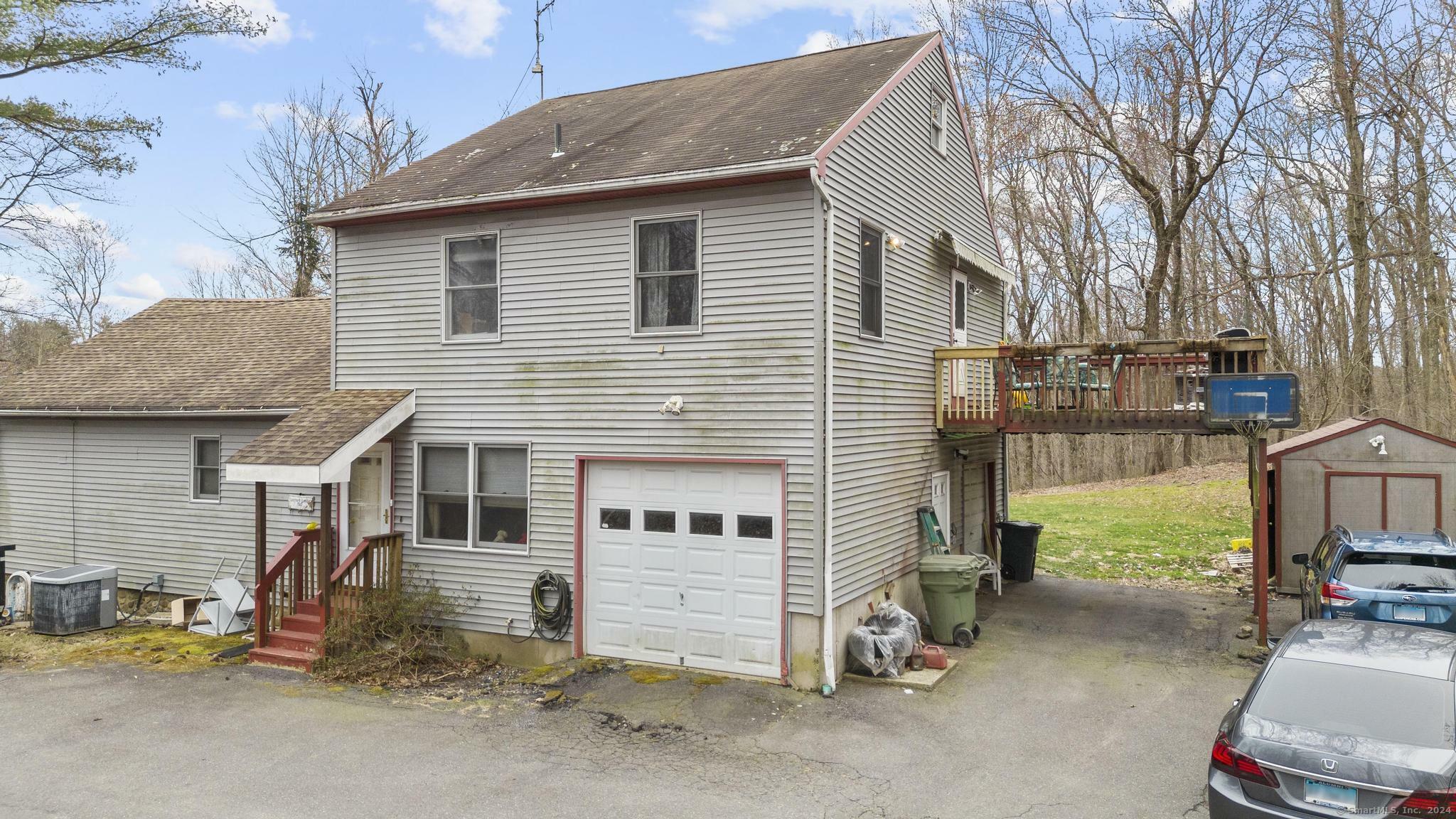 Property Photo:  809 Carrington Road  CT 06524 