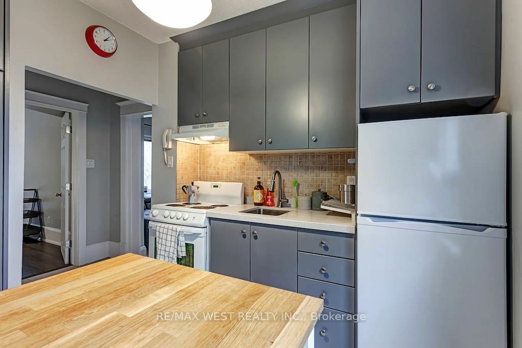 Property Photo:  187 High Park Ave  ON M6P 2S3 