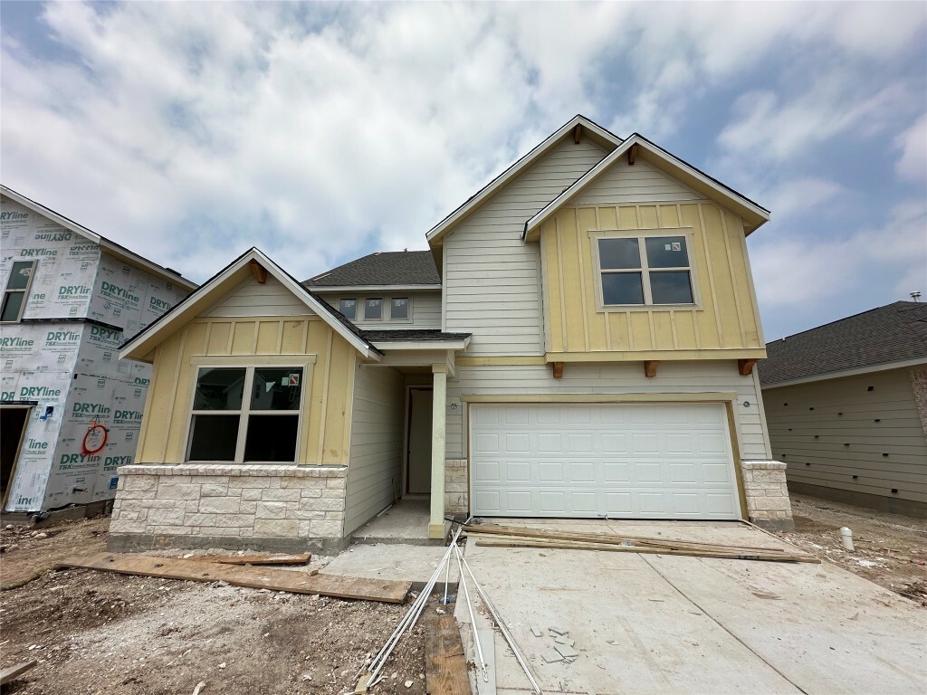 Property Photo: 135 Wrangell Way TX 78620