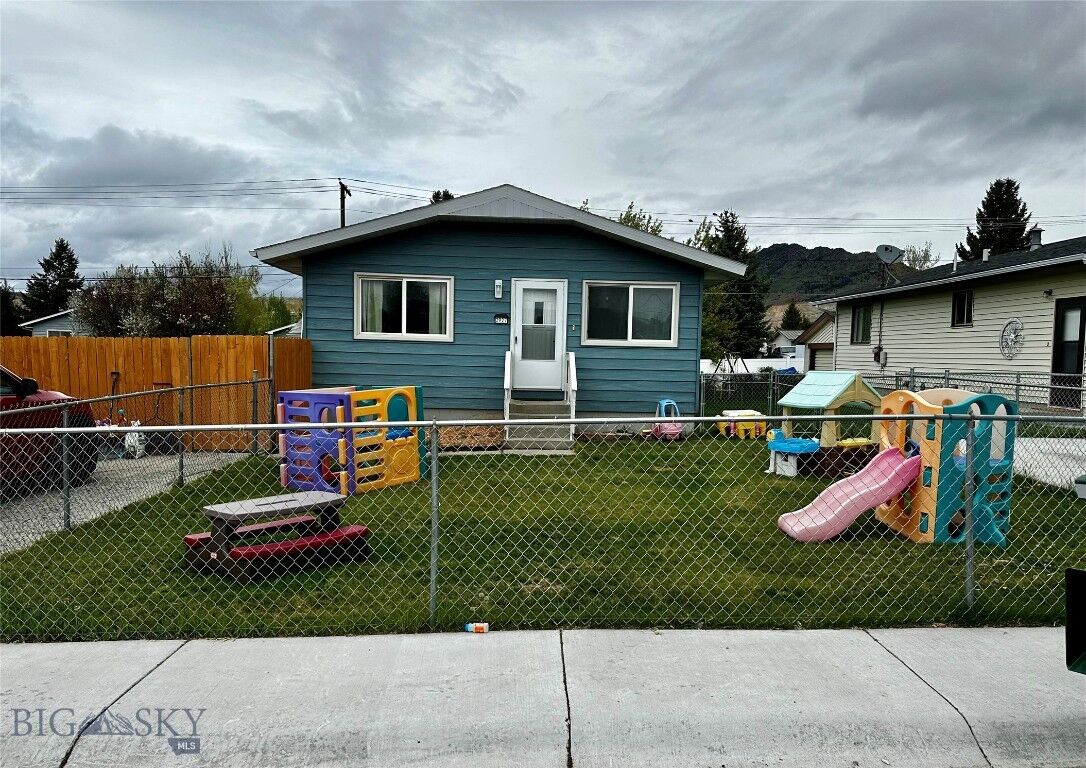 Property Photo: 2927 Hecla Street MT 59701