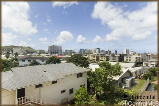 647 Kunawai Lane A405  Honolulu HI 96817 photo