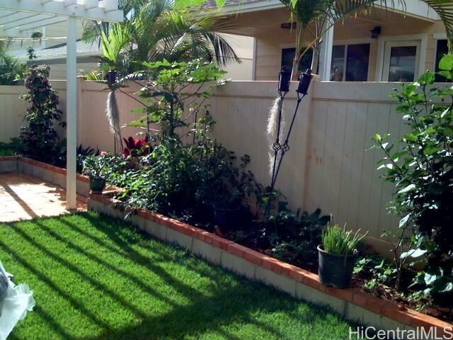 Property Photo:  