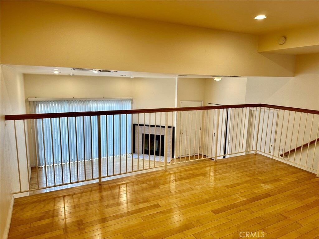 Property Photo:  18354 Collins Street F  CA 91356 