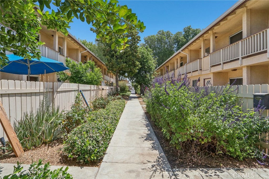 Property Photo:  8121 Canby Avenue 6  CA 91335 