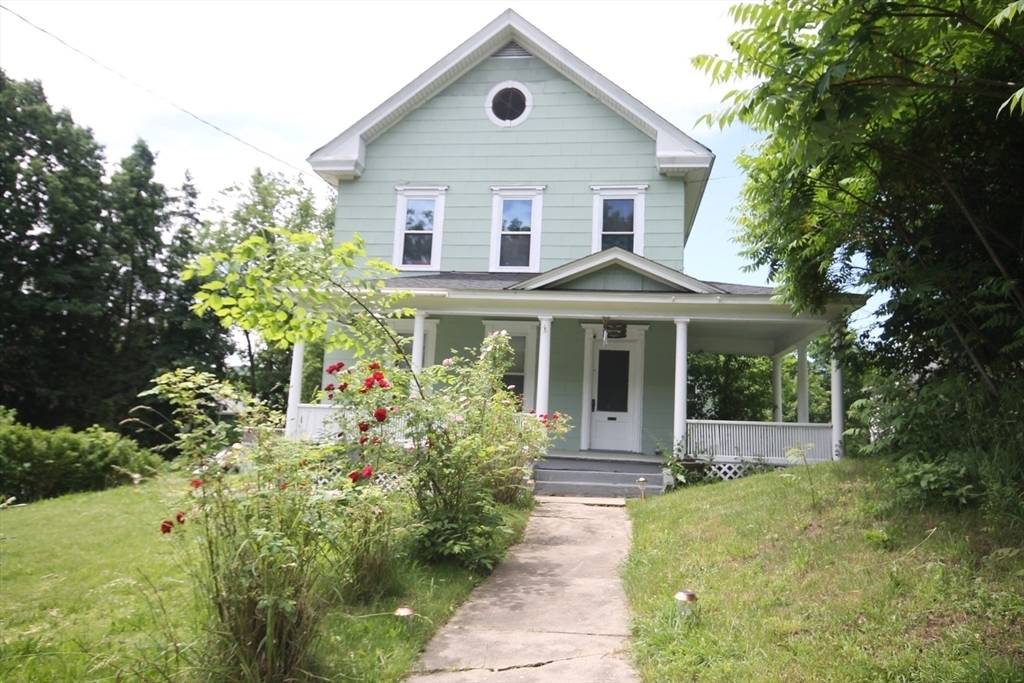 Property Photo: 114 Elm St MA 01301