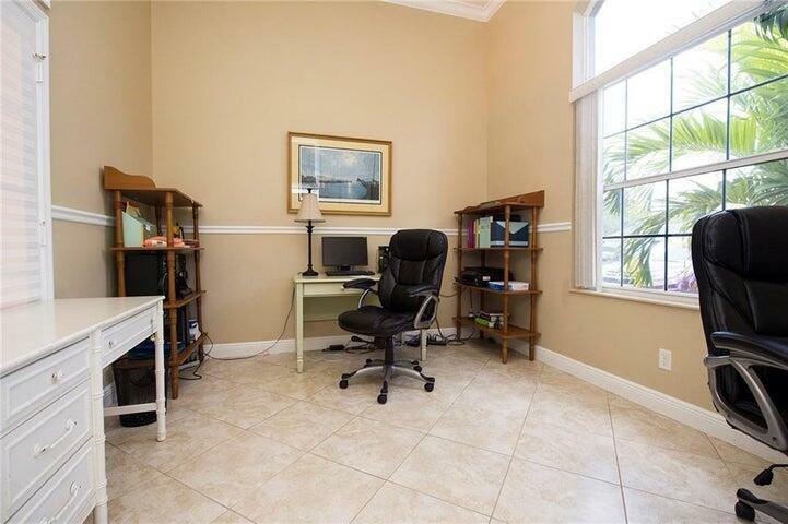 Property Photo:  1937 SW Davis Street  FL 34953 