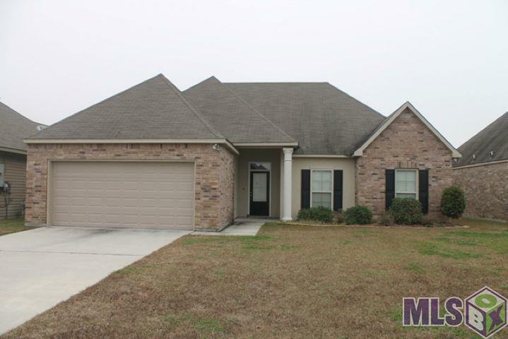 Property Photo: 17060 Jamestowne Dr LA 70769