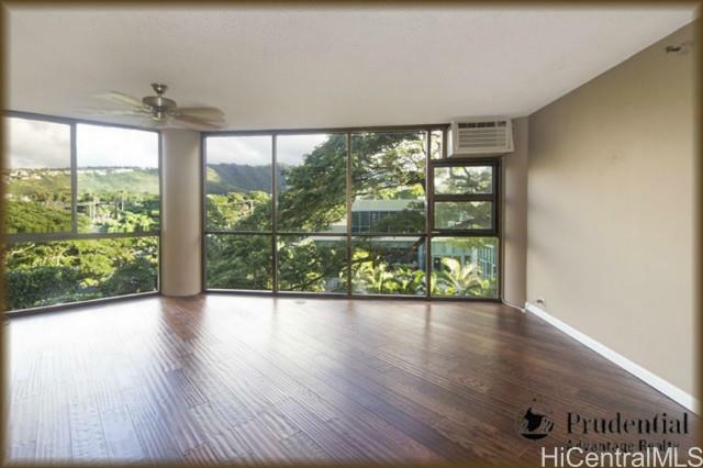 Property Photo:  2101 Nuuanu Avenue I406  HI 96817 