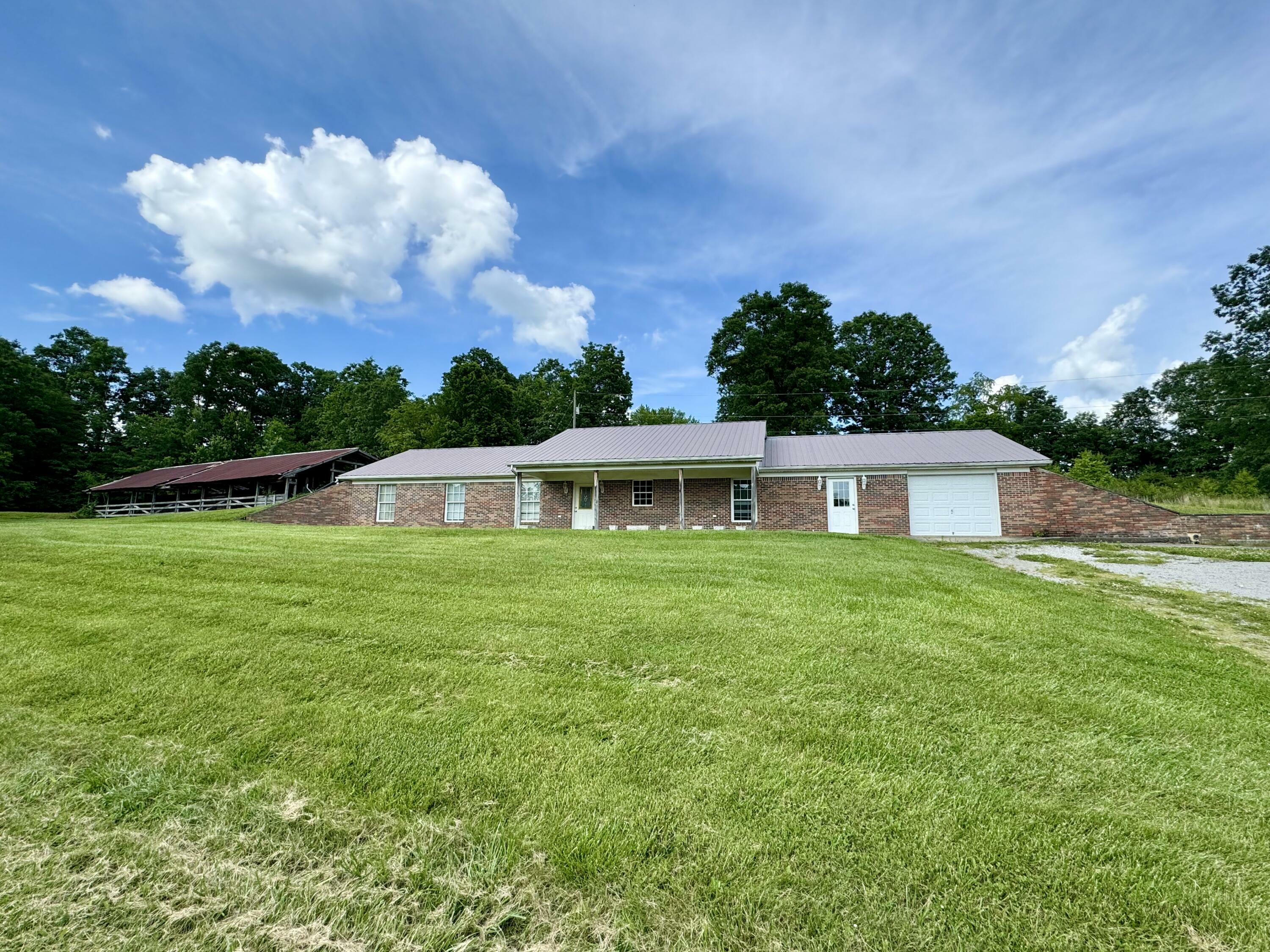 Property Photo:  50 Napier Lane  KY 40419 