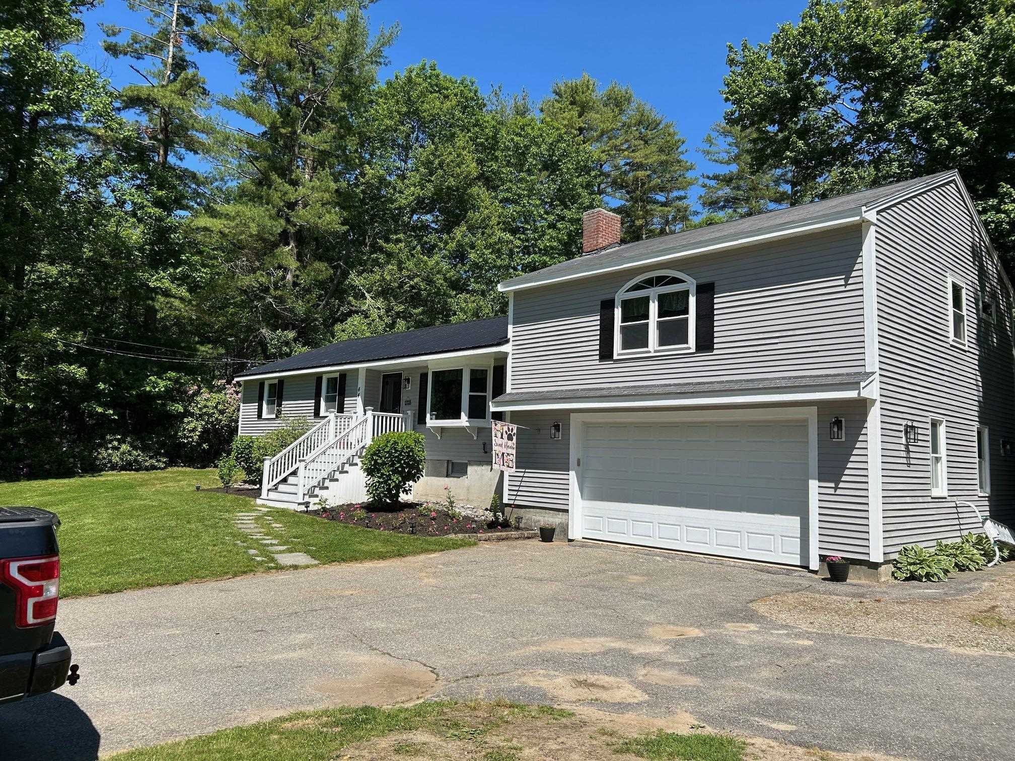 Property Photo:  44 Walnut Hill Road  NH 03038 