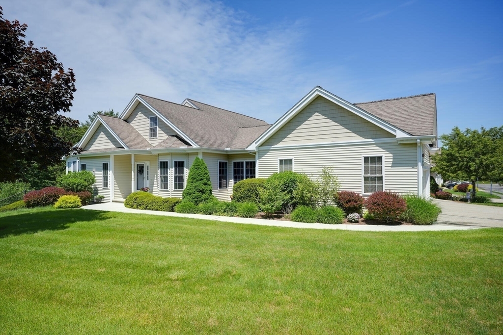 Property Photo:  97 Orchard Meadow Dr 97  MA 01545 