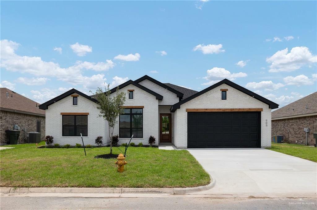 905 Clearview Drive  Harlingen TX 78552 photo