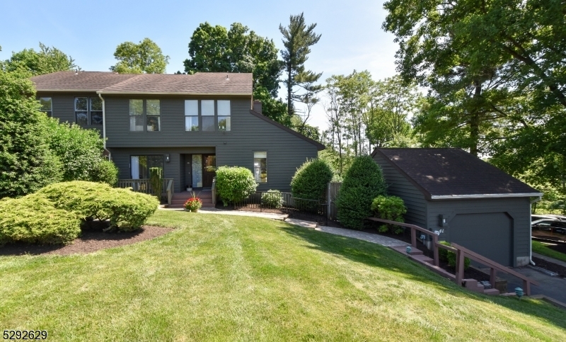 Property Photo:  41 Giggleswick Way  NJ 08820 