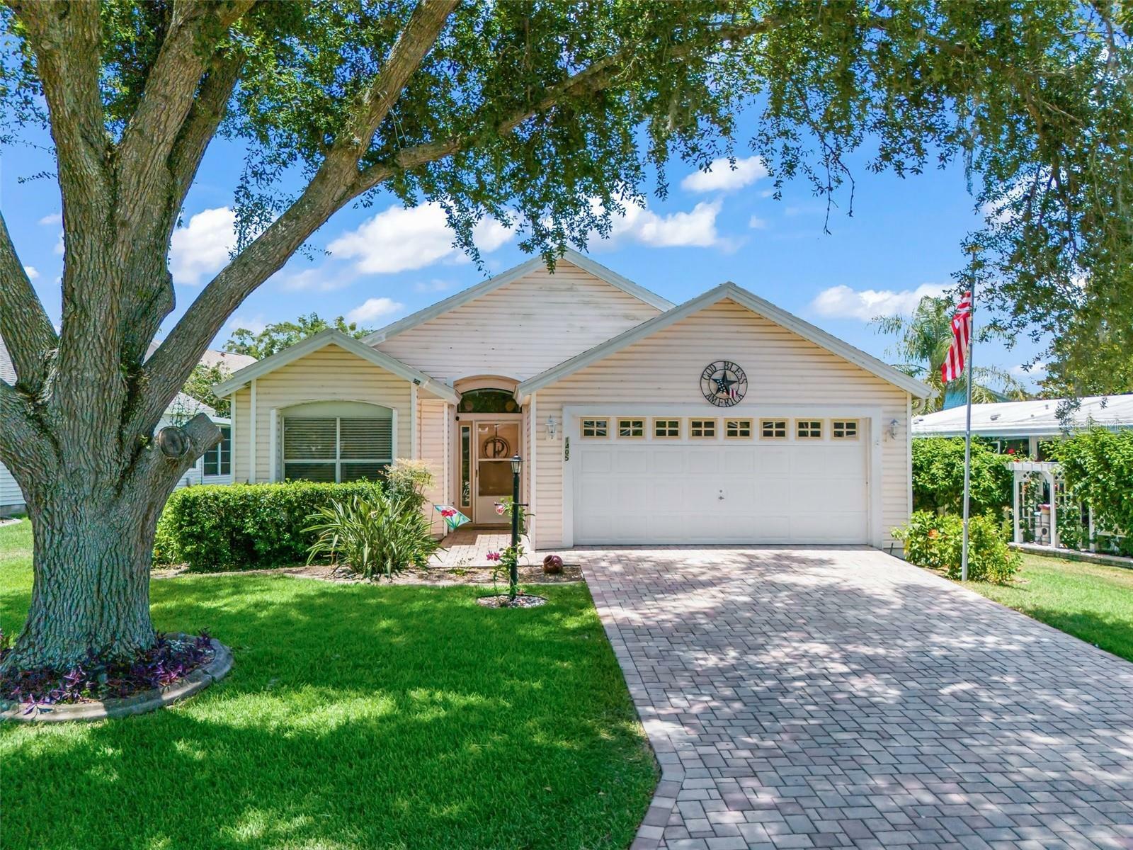 Property Photo:  1405 W Schwartz Boulevard  FL 32159 