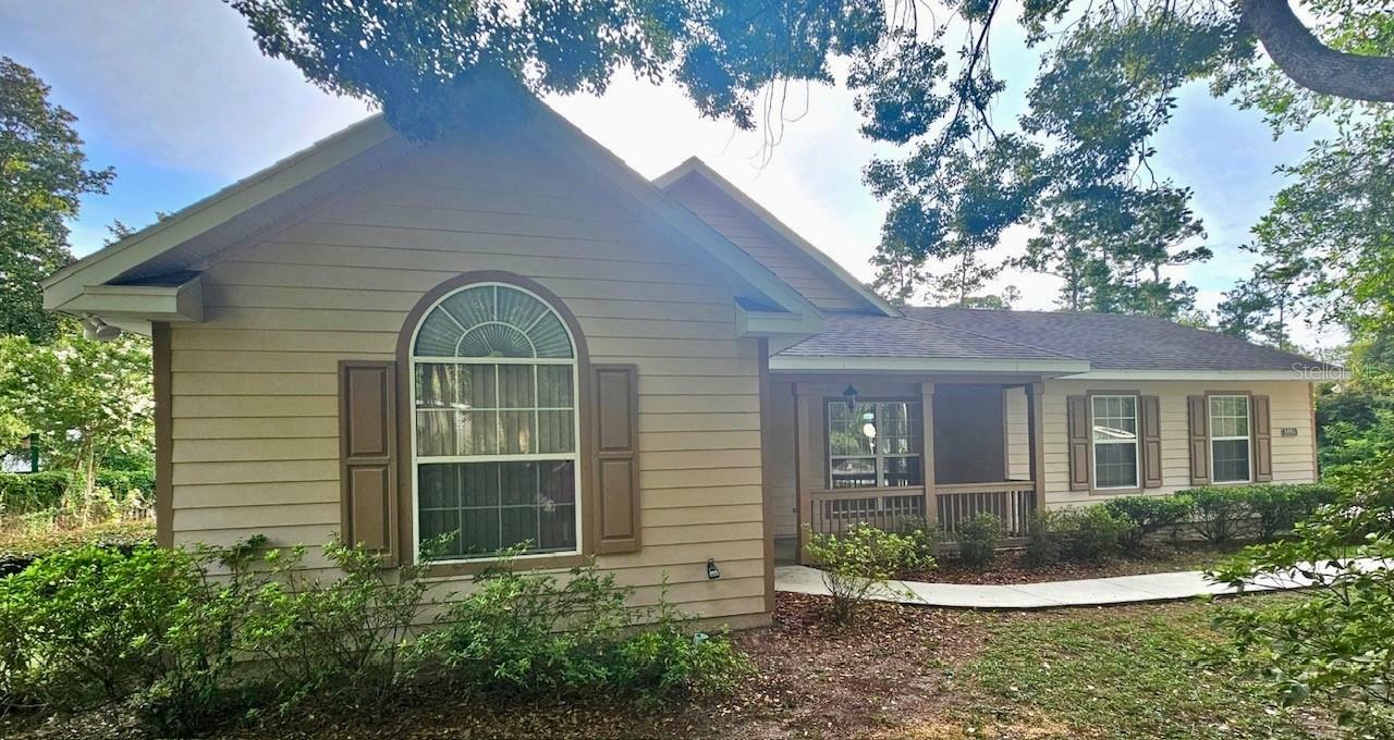 Property Photo:  3550 NW 12th Street  FL 32609 