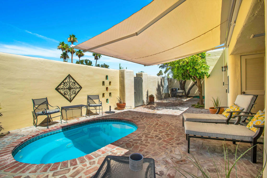 Property Photo:  1152 E Casa Verde Way  CA 92262 