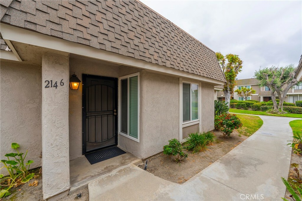 Property Photo:  2146 W Avon Circle  CA 92804 