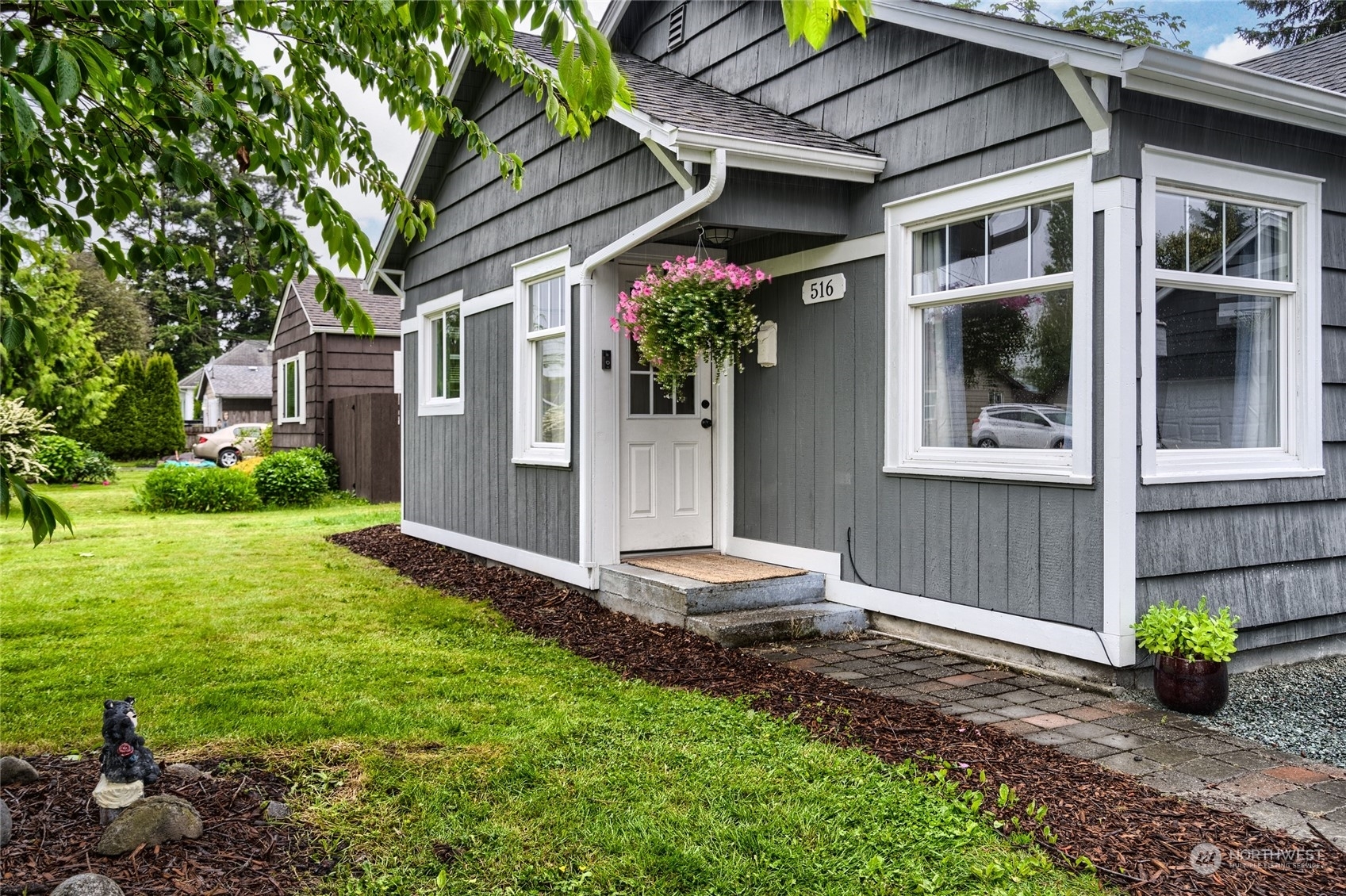 Property Photo:  516 Sterling Street  WA 98284 