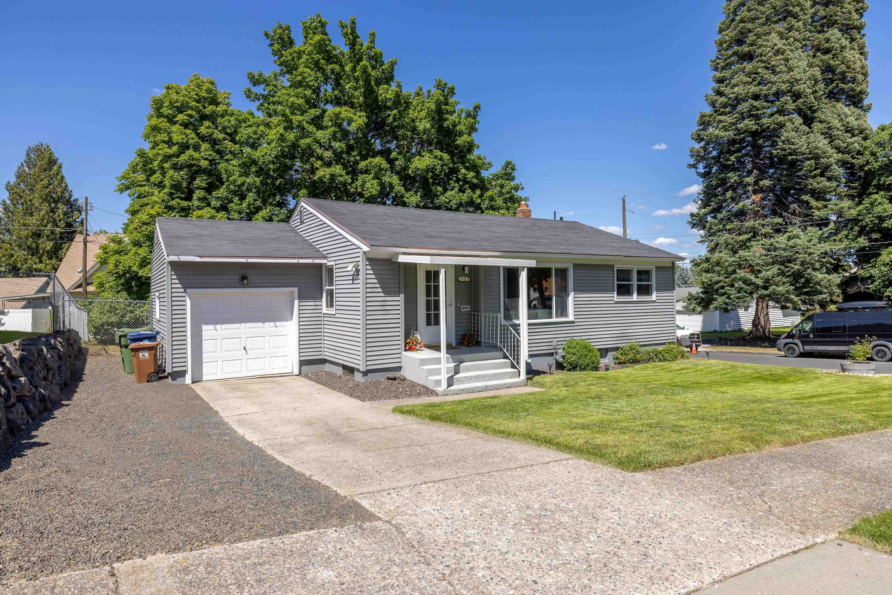 Property Photo:  2127 E 10th Ave  WA 99202 