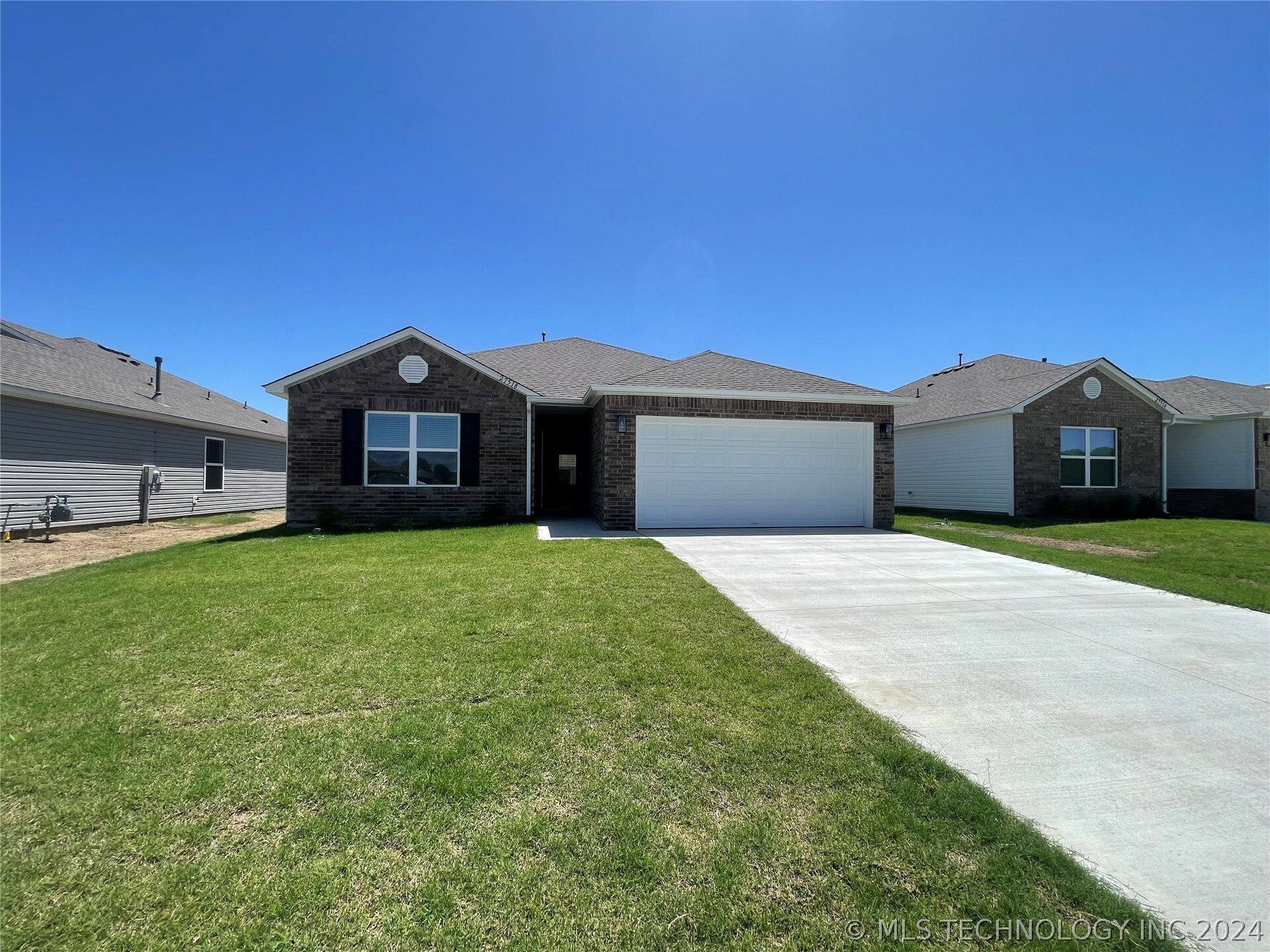 27518 E 114th Place S  Coweta OK 74429 photo