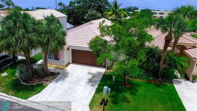 Property Photo:  7032 Chesapeake Cir  FL 33436 