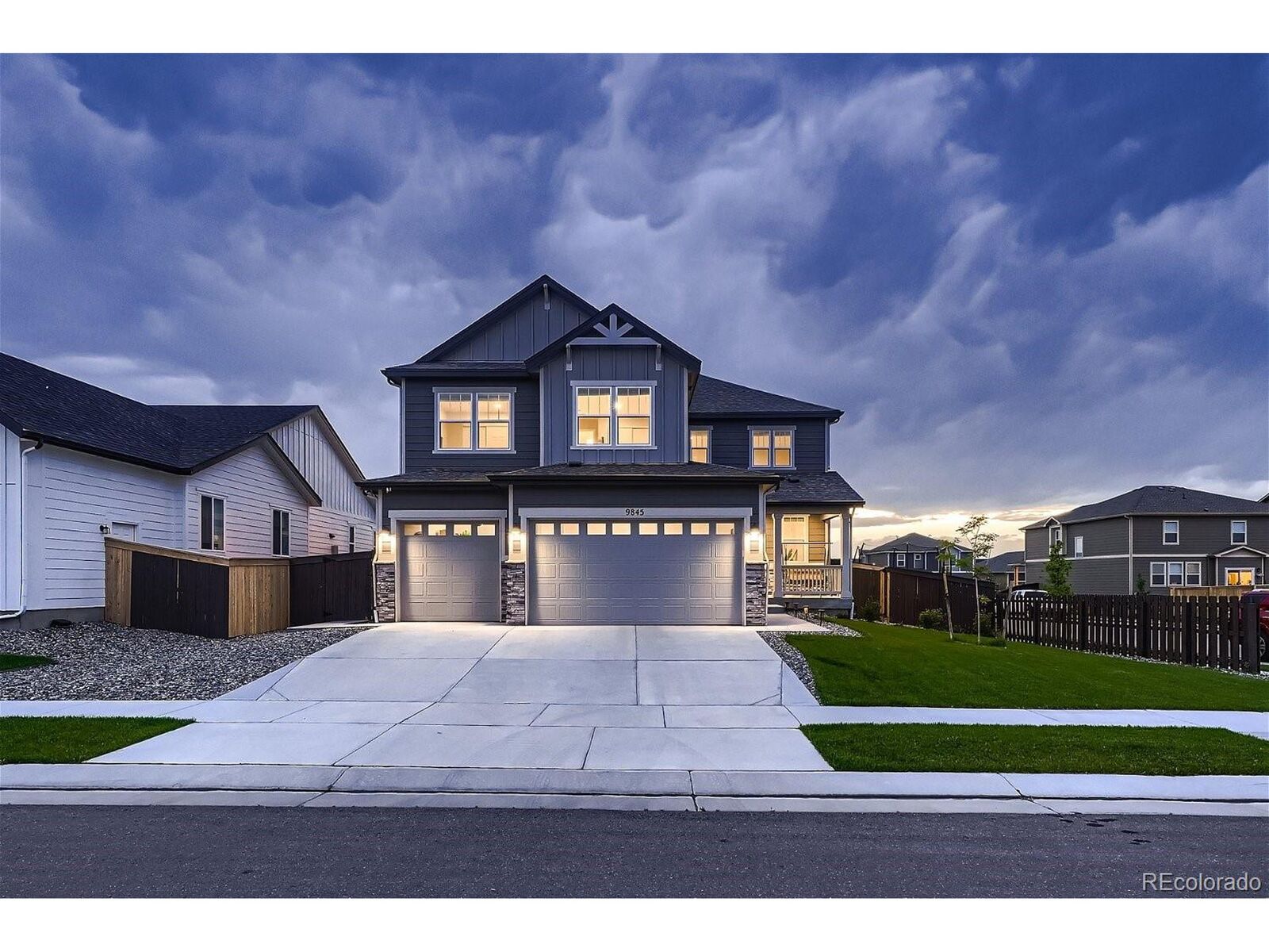 Property Photo:  9845 Ceylon Ct  CO 80022 