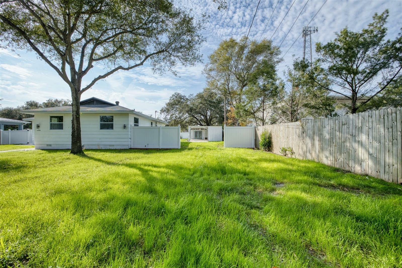 Property Photo:  11656 Oak Lane  FL 33778 